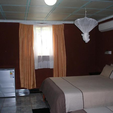 Gloria'S Bed And Breakfast Livingstone Exterior foto