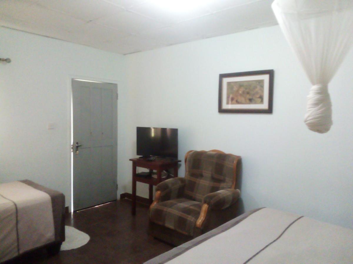 Gloria'S Bed And Breakfast Livingstone Exterior foto