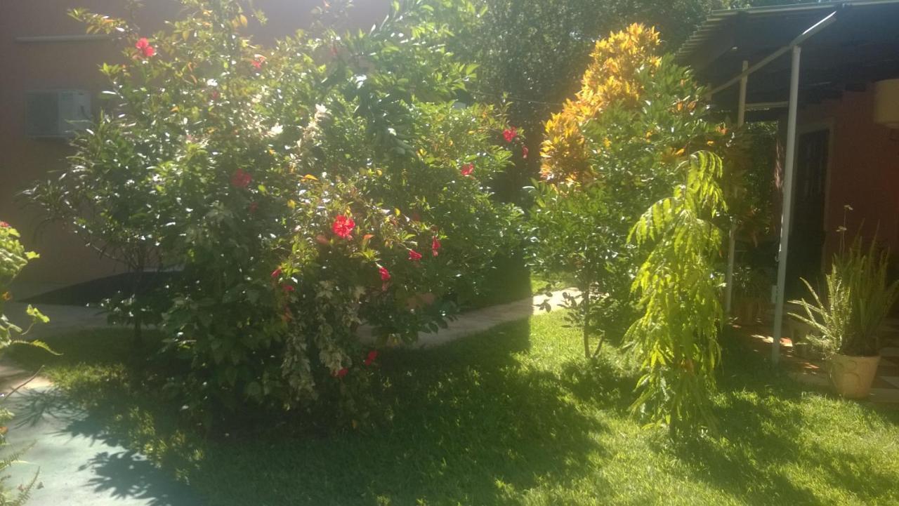 Gloria'S Bed And Breakfast Livingstone Exterior foto