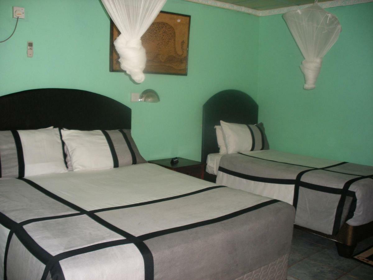 Gloria'S Bed And Breakfast Livingstone Exterior foto