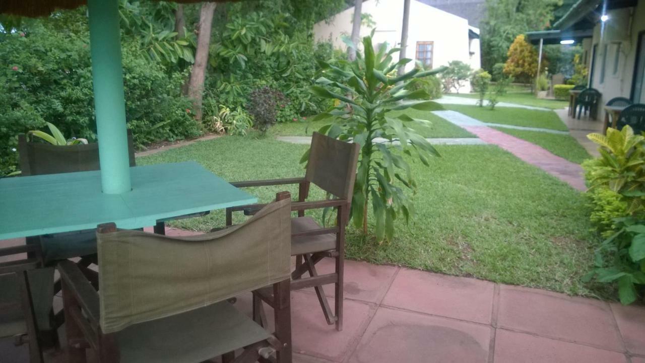 Gloria'S Bed And Breakfast Livingstone Exterior foto